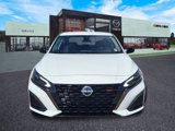 Used 2023 Nissan Altima 2.5 SR image 2