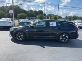Used 2019 Buick Regal Essence w/ Driver Confidence Package I image 2