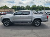 Used 2016 Toyota Tacoma TRD Sport image 4