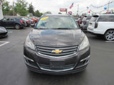 Used 2017 Chevrolet Traverse LT w/ Style and Technology Package image 3