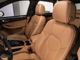 Used 2025 Porsche Macan image 5