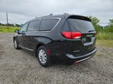 Used 2019 Chrysler Pacifica Touring-L image 5