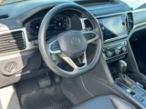 Used 2022 Volkswagen Atlas SE image 2