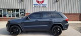 Used 2018 Jeep Grand Cherokee Laredo image 2