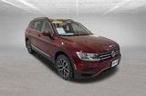 Used 2020 Volkswagen Tiguan SE w/ Panoramic Sunroof Package image 4