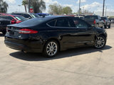 Used 2017 Ford Fusion SE w/ Fusion SE Technology Package image 3