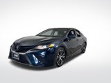 Used 2019 Toyota Camry L image 3