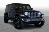 Used 2018 Jeep Wrangler Unlimited Sahara image 2