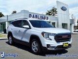 Used 2024 GMC Terrain SLE w/ Driver Convenience Package image 3