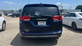 Used 2017 Chrysler Pacifica Touring-L w/ Tire & Wheel Group image 4