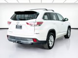 Used 2016 Toyota Highlander LE image 4