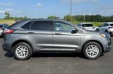 Used 2022 Ford Edge SEL w/ Convenience Package image 3