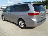 Used 2017 Toyota Sienna XLE image 5