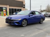 New 2025 Hyundai Elantra SEL image 2