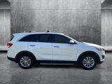 Used 2016 Kia Sorento LX w/ LX Convenience Package image 4