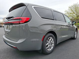 New 2025 Chrysler Pacifica Select image 4