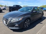 Used 2021 Nissan Altima 2.5 SR image 2