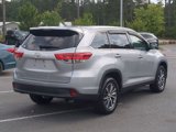 Used 2019 Toyota Highlander XLE image 4