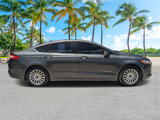 Used 2015 Ford Fusion SE image 2