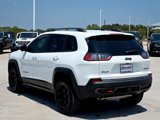 Used 2019 Jeep Cherokee Trailhawk image 5