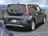 Used 2023 Kia Soul LX w/ LX Technology Package image 4
