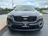 Used 2017 Kia Sorento LX image 3