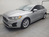 Used 2020 Ford Fusion SE image 2