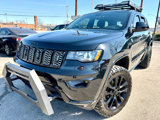 Used 2017 Jeep Grand Cherokee Altitude image 2