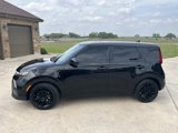 Used 2020 Kia Soul LX image 2