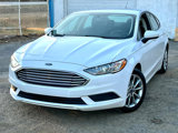 Used 2017 Ford Fusion SE w/ Fusion SE Technology Package image 3