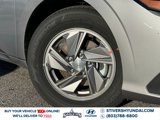 Certified 2025 Hyundai Elantra SE image 4