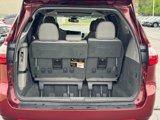 Used 2019 Toyota Sienna Limited image 4