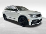Used 2020 Volkswagen Tiguan SE R-Line image 2