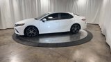 Used 2020 Toyota Camry SE image 6