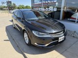 Used 2016 Chrysler 200 Limited image 2