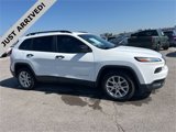 Used 2016 Jeep Cherokee Sport image 3