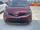 Used 2020 Toyota Sienna SE image 2