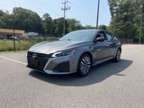 Used 2024 Nissan Altima 2.5 SV image 2