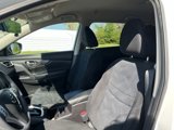 Used 2015 Nissan Rogue SV image 4