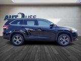 Used 2019 Toyota Highlander LE image 2