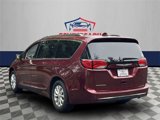 Used 2018 Chrysler Pacifica Touring-L w/ Advanced Safetytec Group image 5