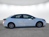 Used 2022 Toyota Corolla LE image 4