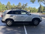 Used 2012 Kia Sorento LX w/ Convenience Pkg image 4
