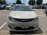 Used 2017 Chrysler Pacifica Touring-L w/ Tire & Wheel Group image 2