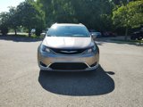 Used 2018 Chrysler Pacifica Touring-L Plus w/ Advanced Safetytec Group image 2