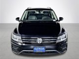 Used 2020 Volkswagen Tiguan SE w/ Panoramic Sunroof Package image 3
