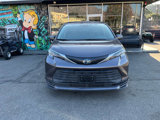 Used 2021 Toyota Sienna LE image 3