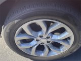 Used 2019 Land Rover Discovery Sport SE image 4