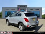 Used 2022 Chevrolet Trax LT w/ LT Convenience Package image 3