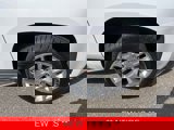 Used 2019 GMC Yukon XL SLT image 3
